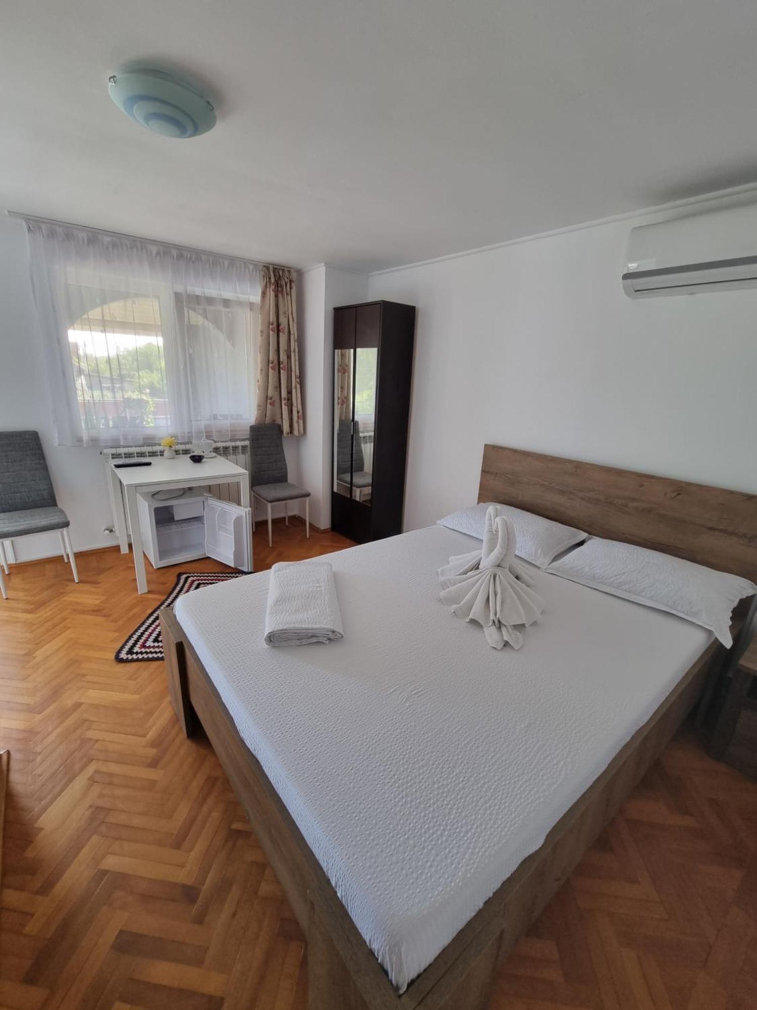 Casa Cu Trandafiri Муригьол Екстериор снимка