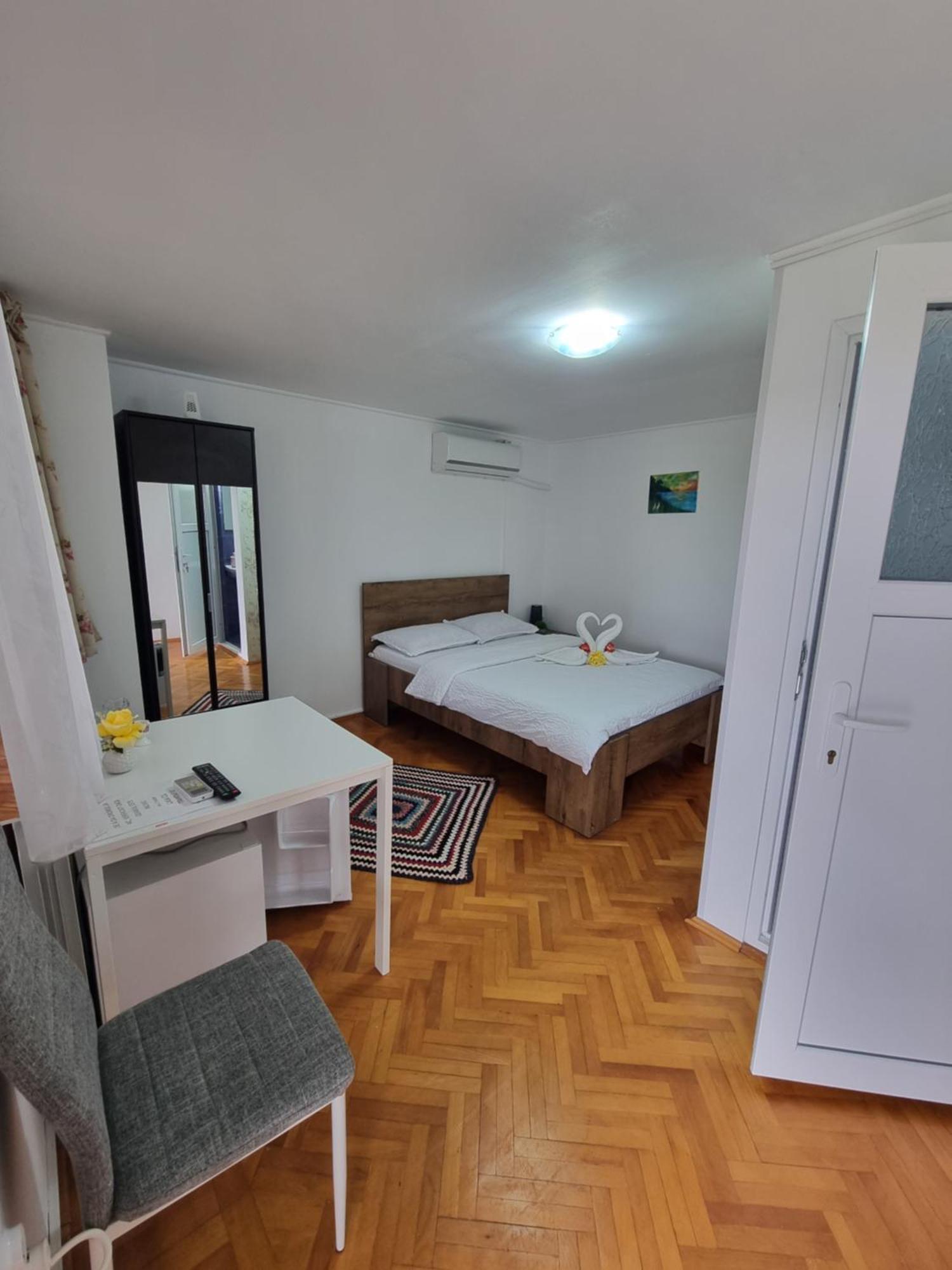 Casa Cu Trandafiri Муригьол Екстериор снимка