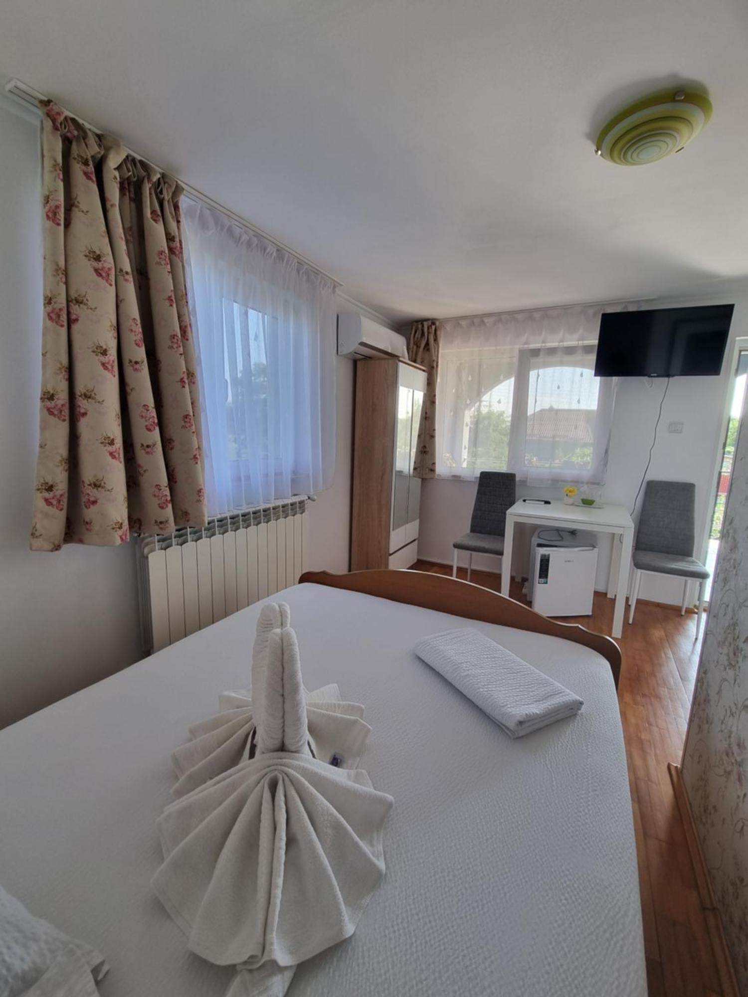 Casa Cu Trandafiri Муригьол Екстериор снимка