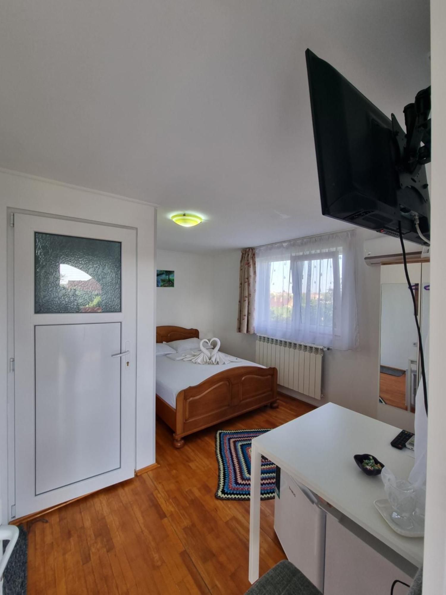 Casa Cu Trandafiri Муригьол Екстериор снимка
