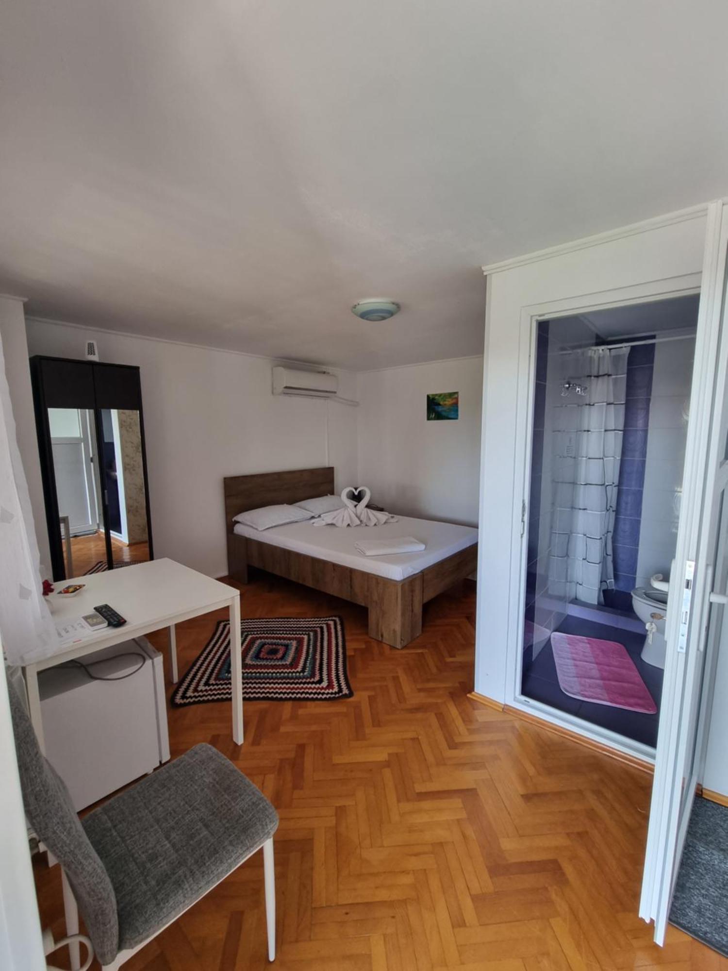 Casa Cu Trandafiri Муригьол Екстериор снимка