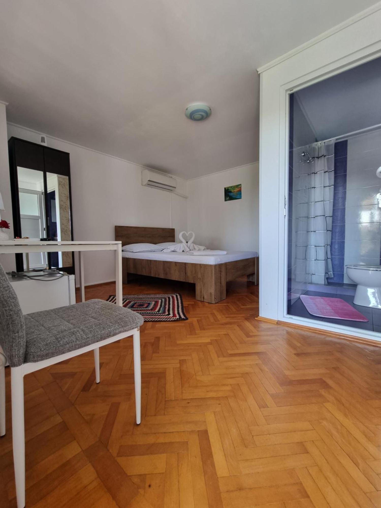 Casa Cu Trandafiri Муригьол Екстериор снимка